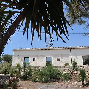 https://casale-millinch.sicilyhotelsitaly.net