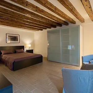https://ca-moretta.hotelslidodijesolo.com