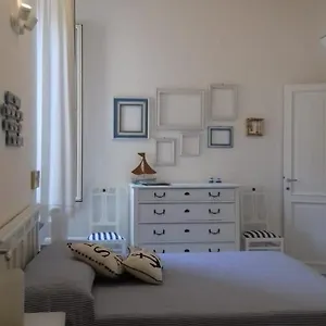 https://de-maniman-apartment.hotelitalianriviera.com